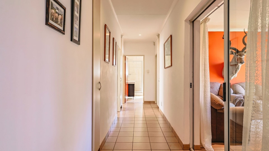 3 Bedroom Property for Sale in Safari Gardens North West